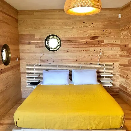 The Place ポンタ・デルガダ